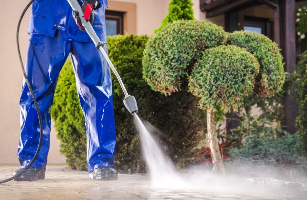 Driveway Cleaning in Saint Johns