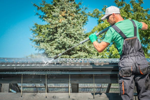 Cost of Gutter Power Washing in Saint Johns