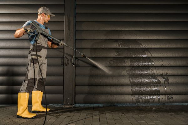 Cost of Garage Pressure Washing in Saint Johns