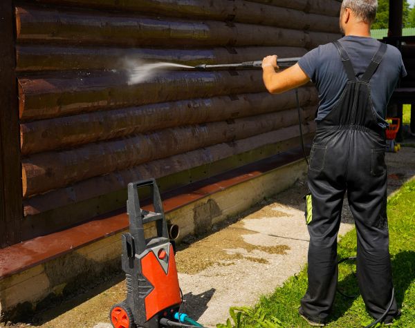 Cost of Log Home Pressure Washing in Saint Johns