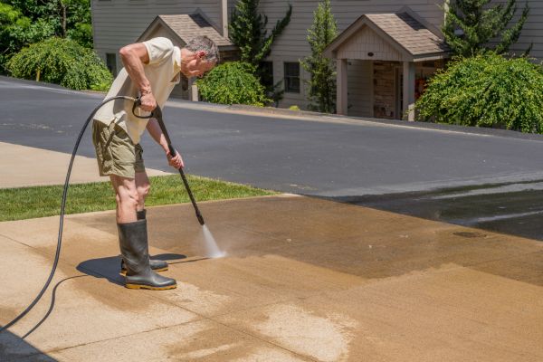 Cost of Concrete Pressure Cleaning in Saint Johns