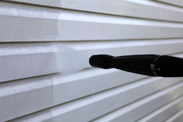Cost of Condo Siding Power Washing in Saint Johns