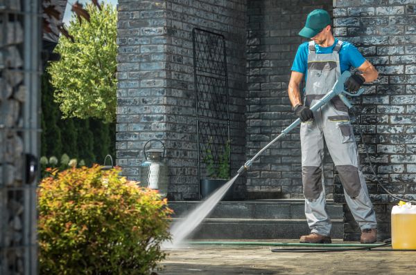Outside House Cleaning in Saint Johns