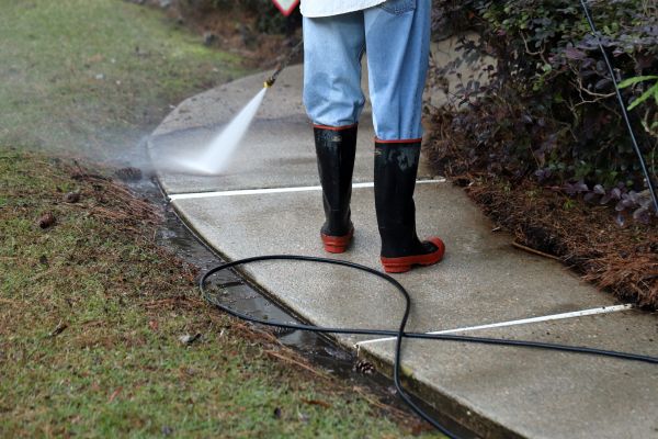 Cost of Sidewalk Pressure Cleaning in Saint Johns
